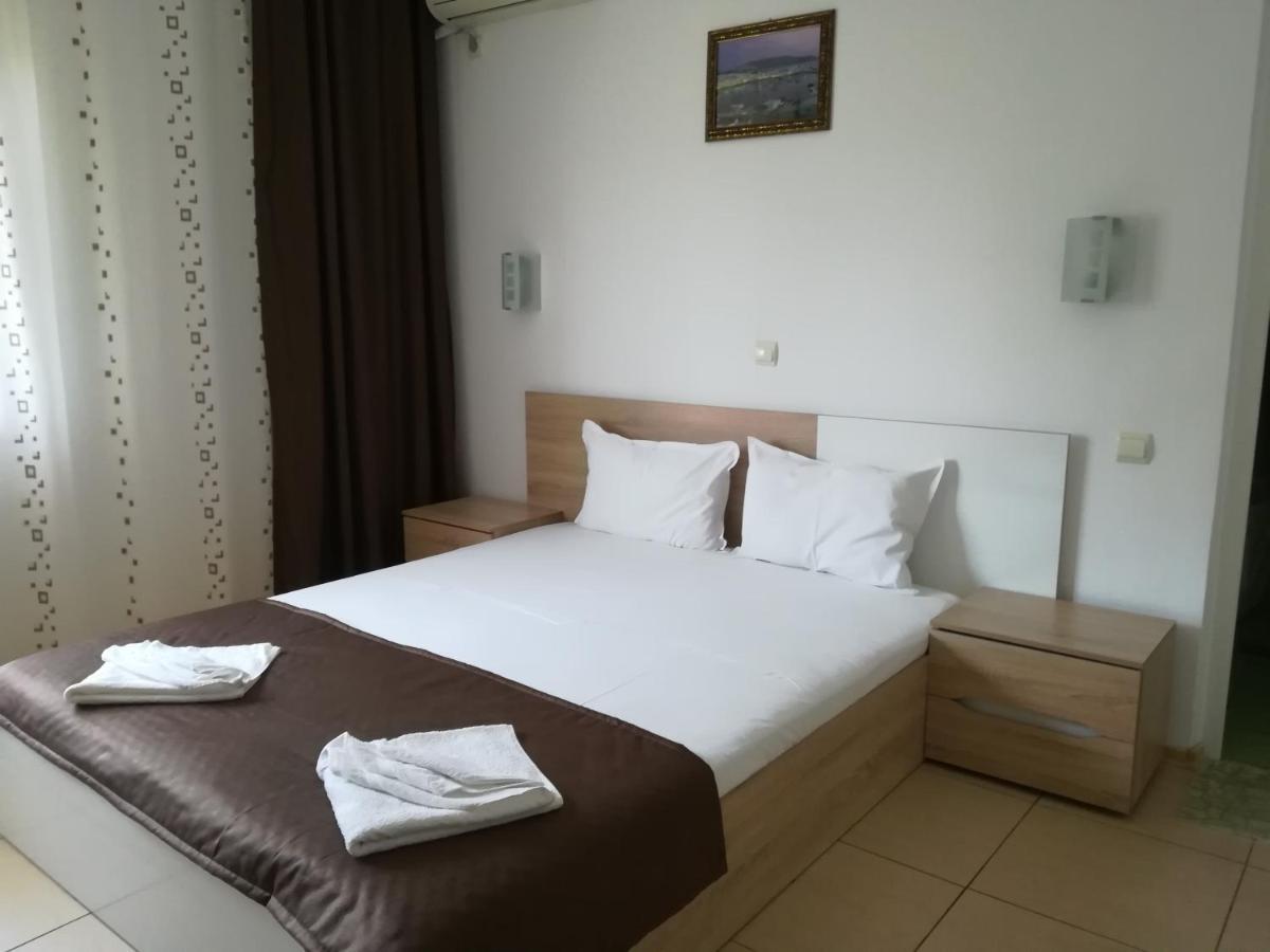 Hotel Casa Mevas Costinesti Zewnętrze zdjęcie